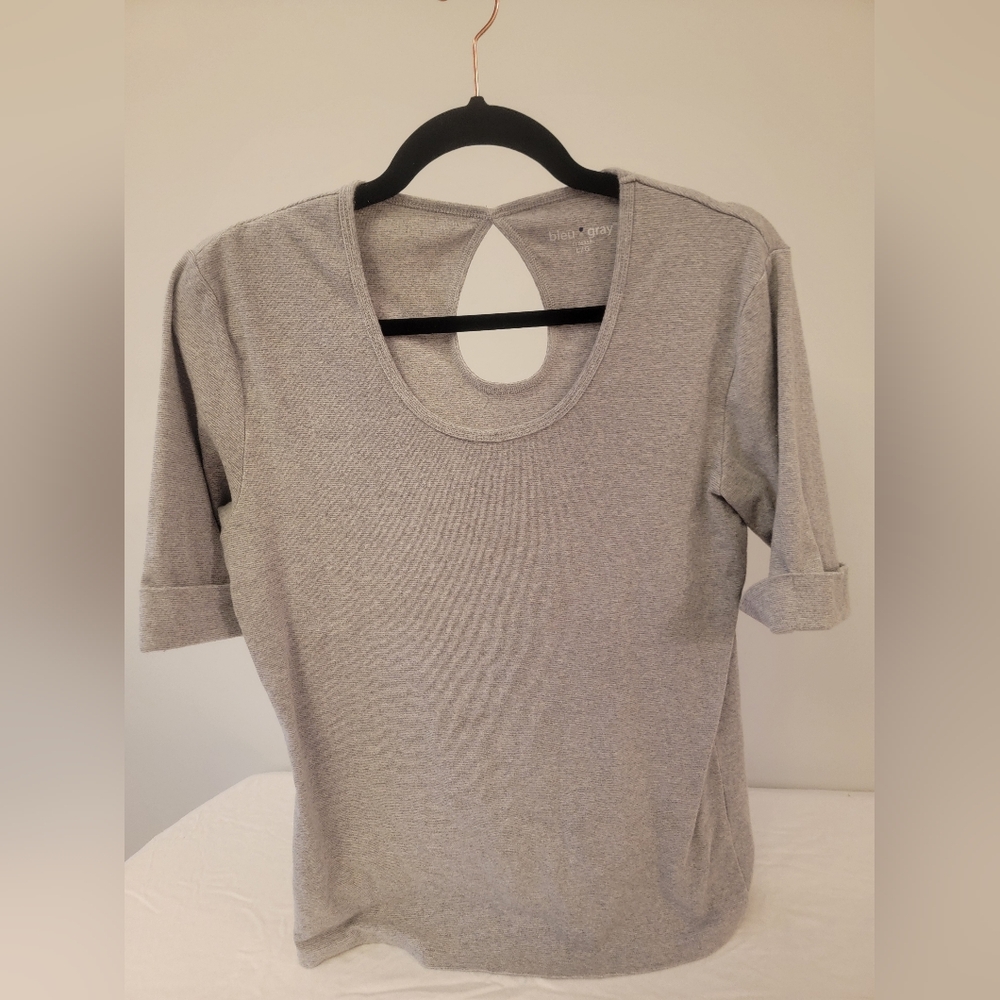 Large "bleu gray" jersey knit top